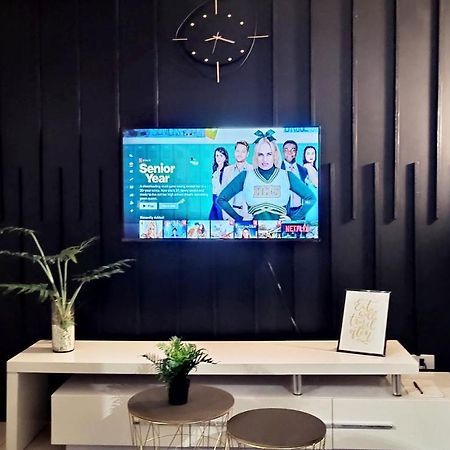 Resort Living Condominium Unit In Metro Манила Екстериор снимка