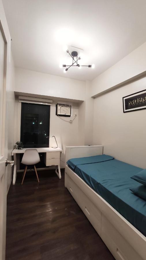 Resort Living Condominium Unit In Metro Манила Екстериор снимка