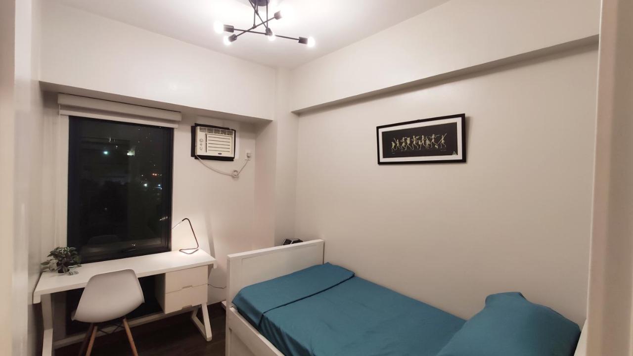 Resort Living Condominium Unit In Metro Манила Екстериор снимка