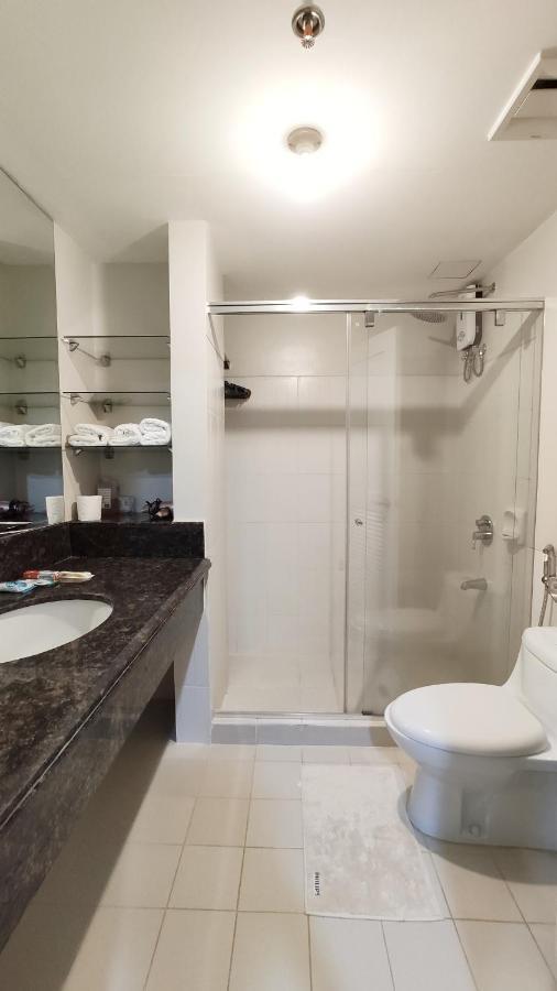 Resort Living Condominium Unit In Metro Манила Екстериор снимка